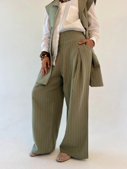 Olive linen fabric and silhouette detail